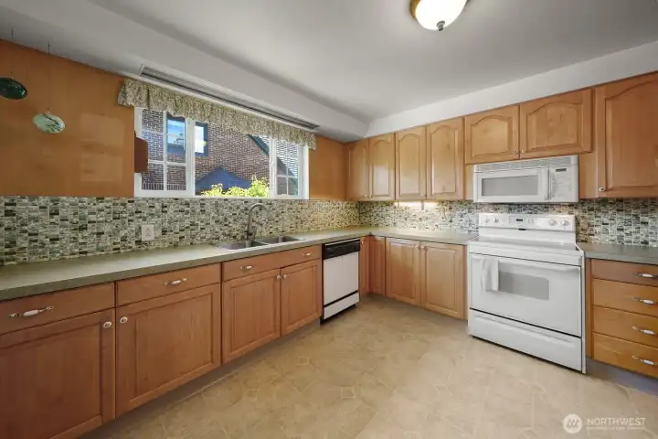 Large kitchen Large kitchen