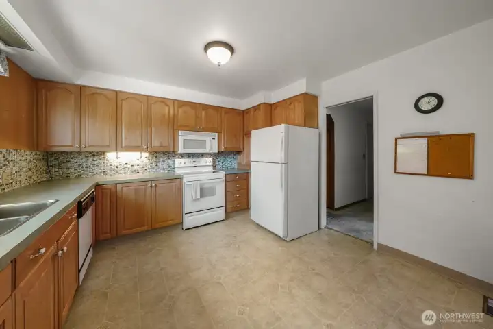 Large kitchen Large kitchen