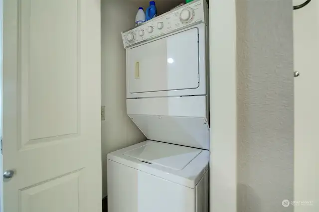 Stackable washer and dryer stay with the home.
