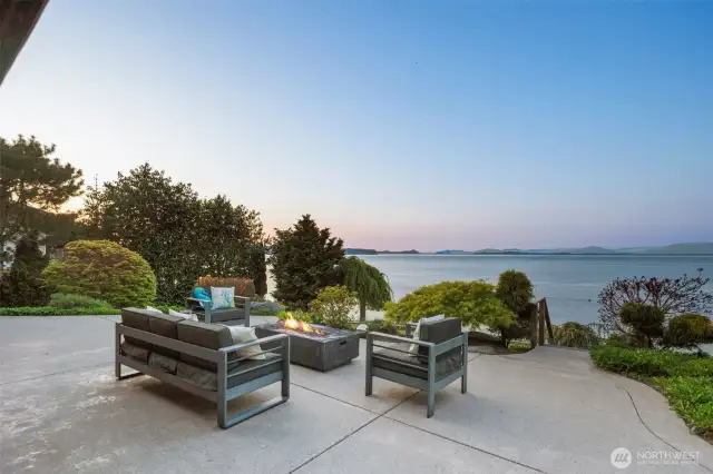 Lower Patio is Breathtaking~