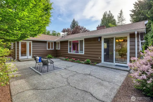Backyard Patio - Fantastic Seasonal Square Footage with Gorgeous Mature Growth Landscaping!