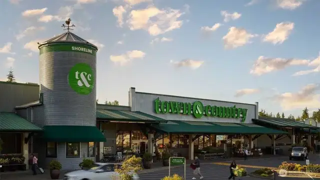 Town & Country Shopping Center