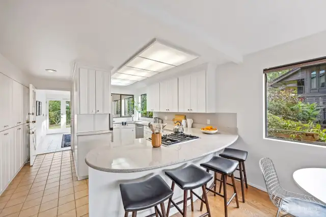 Kitchen with sunroom entrance