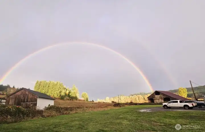 You have 3 outbuildings,  Pictured is your 20x50" barn