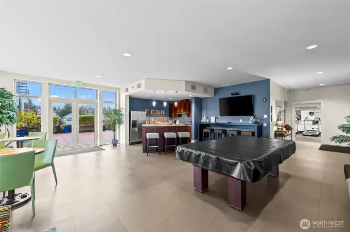 Dalco lounge for hosting large parties and ??...