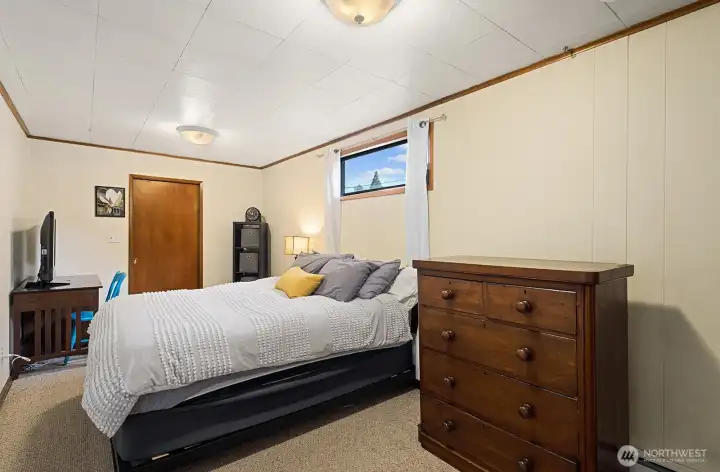 Upper Unit - Bedroom