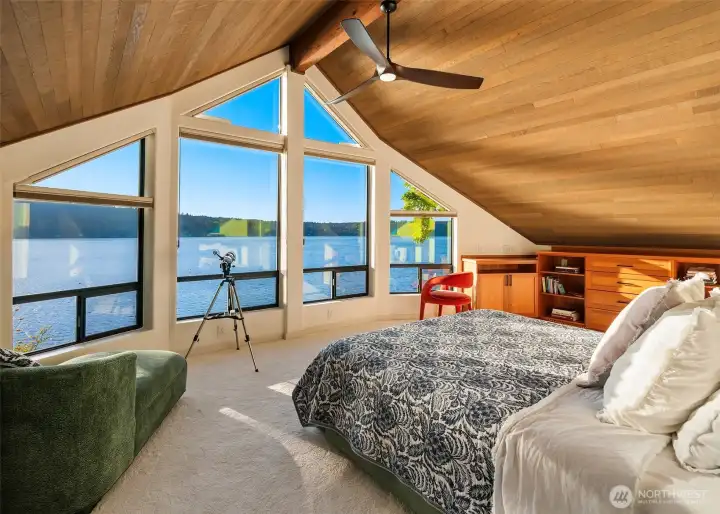 Full floor primary suite