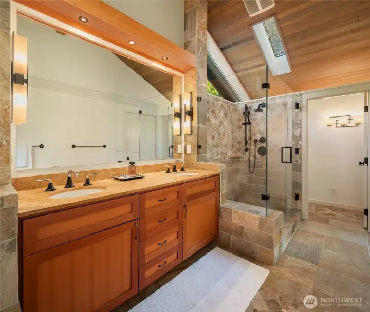 Primary bath