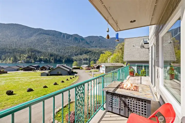 Deck off main living area