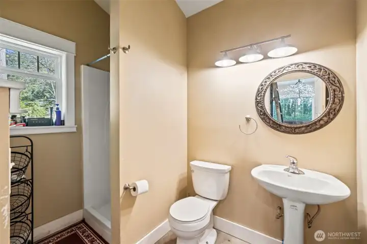 3/4 bath in garage area