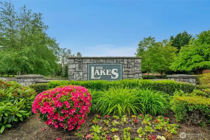 Desirable living at The Lakes.