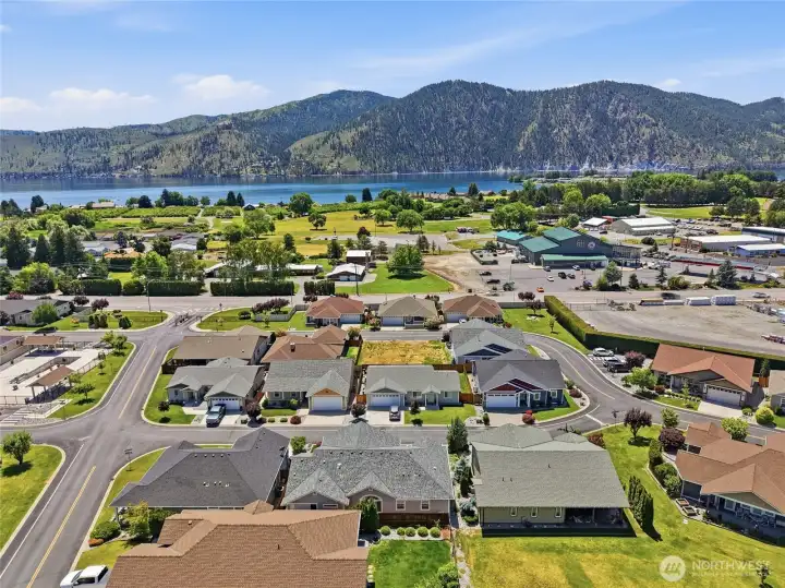Low-maintenance lock-and-leave lifestyle in the heart of Manson wine country.