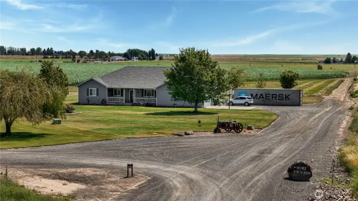 Plenty of space to enjoy wide-open skies and fresh country air