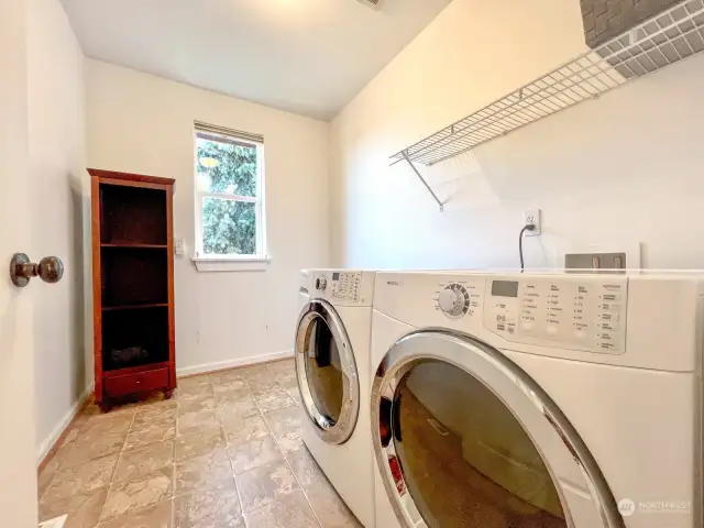 Large laundry room upstairs for convenience