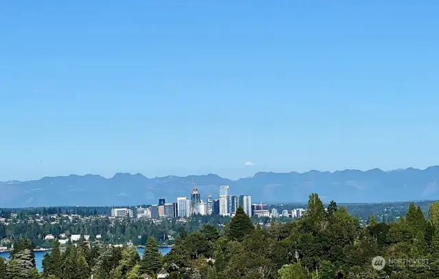 Views of Bellevue and the Cascades from upper balcony and front porch