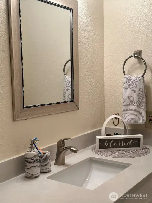 upstairs full bathroom