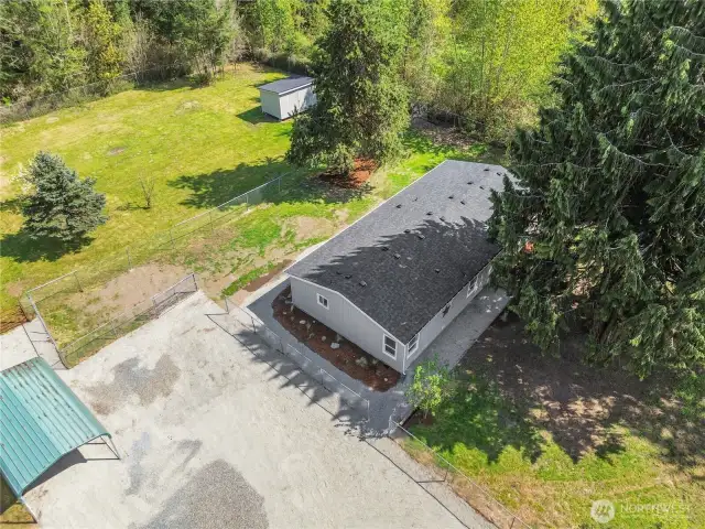 Yard, home & parking