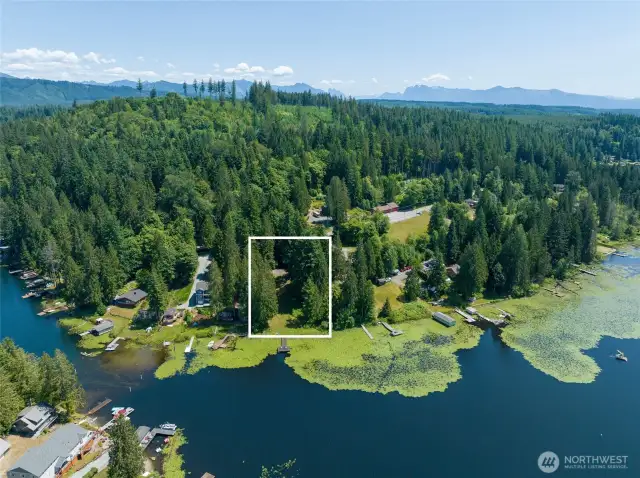 Nearly one acre of peace & privacy await! Approximate boundary lines for illustration purposes only.