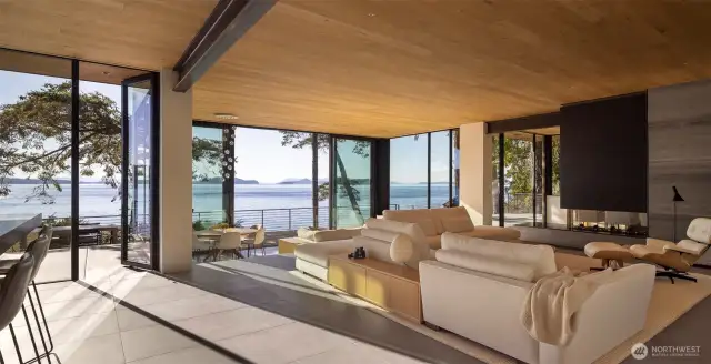 The entire home is filled with natural light and open to the Sea.