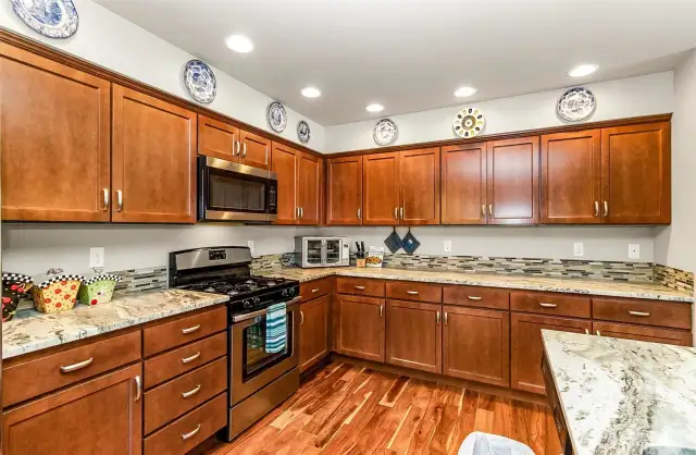 Matching floors and granite tops