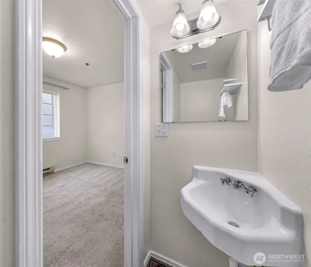 Primary 1/2 Bath