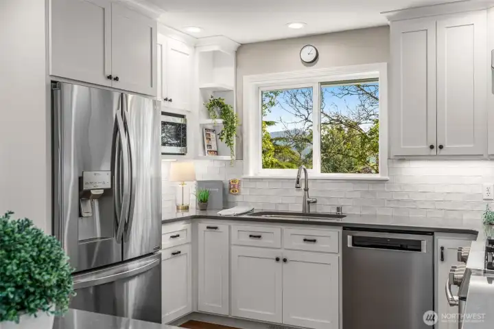 Views. All kitchen appliances stay with the home.
