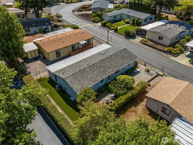 Clean lines, yard and easy access is waiting for you.