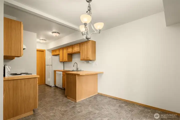 Breakfast bar and spacious eating area.