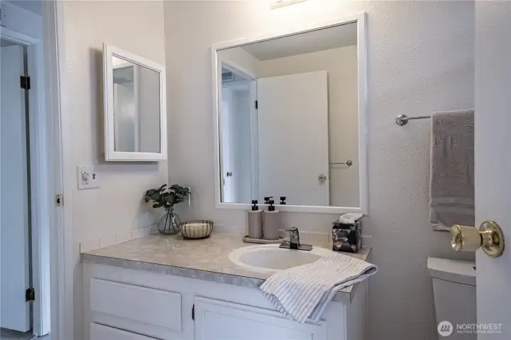 Guests have access to this bathroom from the hall or guest bedroom.