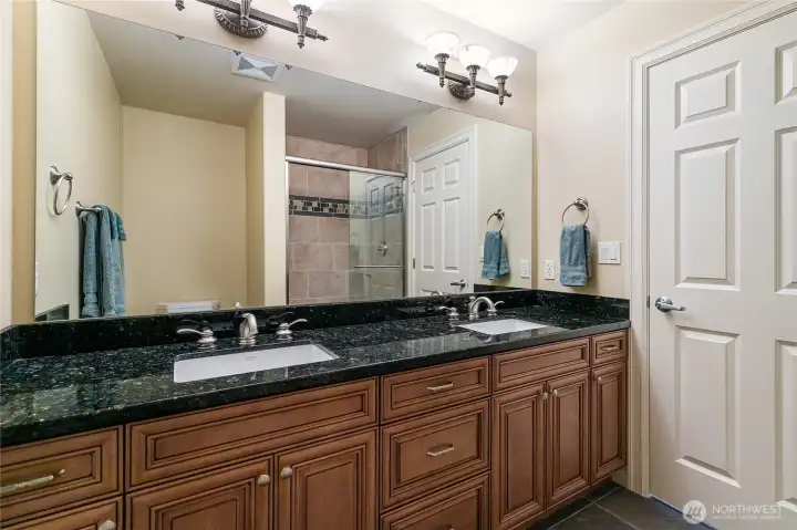 Main floor guest bath
