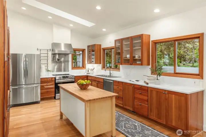 Room for the chef and ALL helpers!