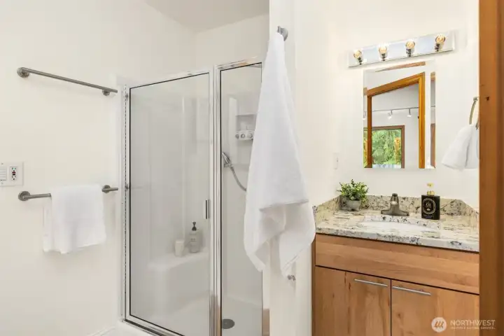 Upper level 3/4 bath.