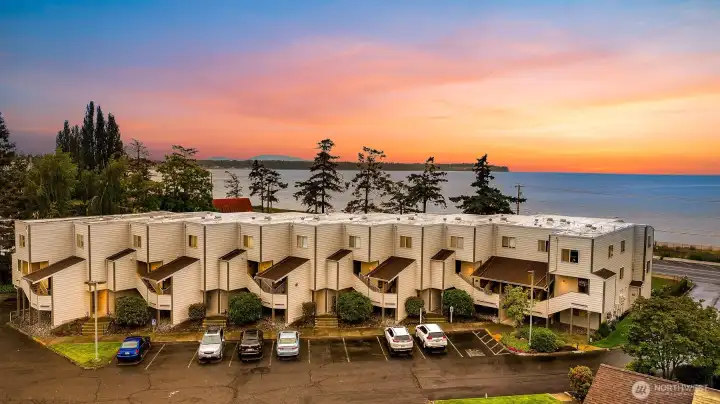 Welcome to Mariners Cove.