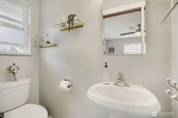 1/2 Bath off Primary