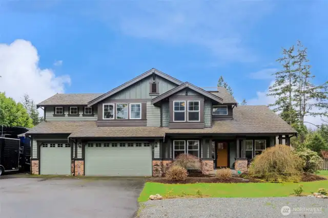 Beautifully remodeled home with tons of parking and room for all your toys/boat/rvs.