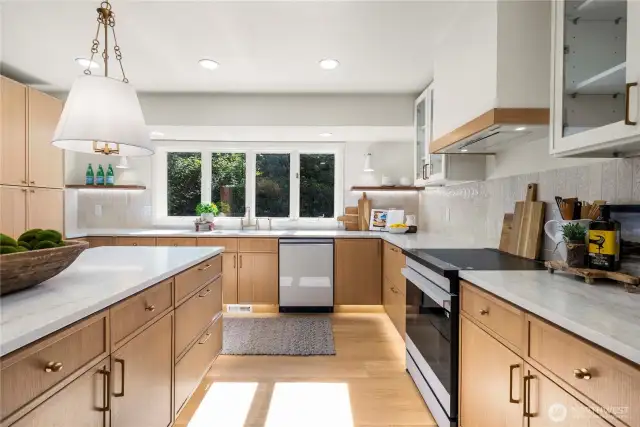 CHEF KITCHEN AND MASSIVE ISLAND.