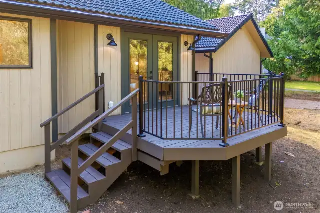 PRIMARY BEDROOM DECK