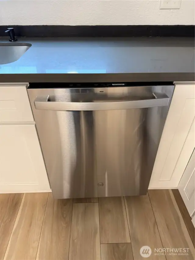 New dishwasher