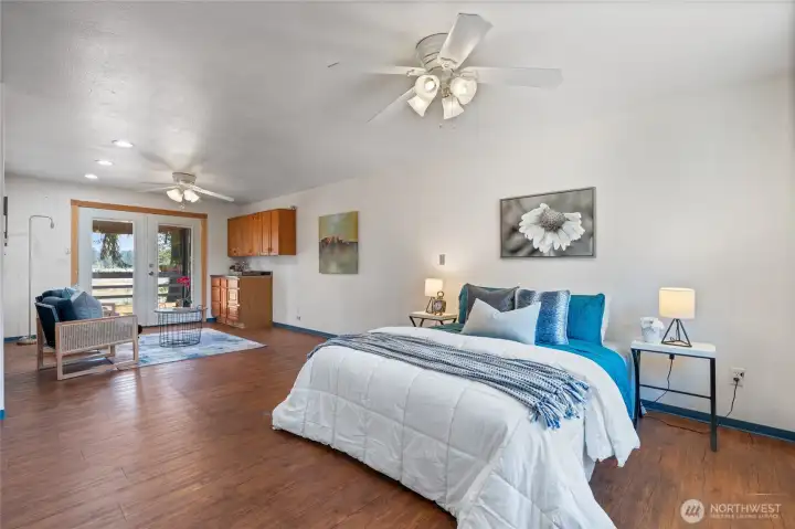 Right Side Primary Suite