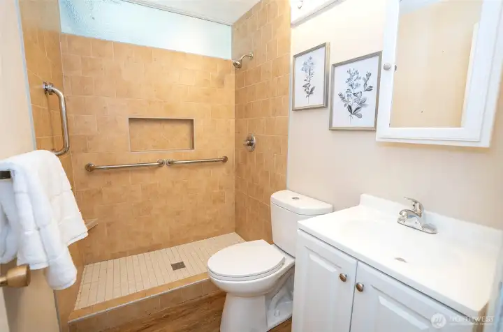 Main bathroom