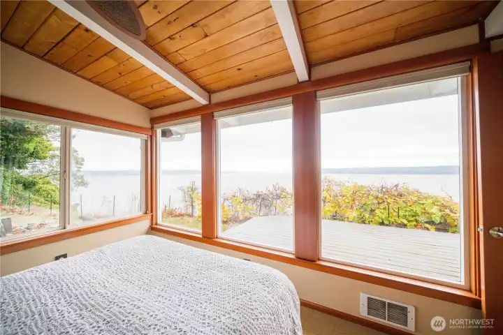 Primary bedroom has incredible Southerly views of Mt Rainier, the Mukilteo ferry crossing & the Olympic Mountains.
