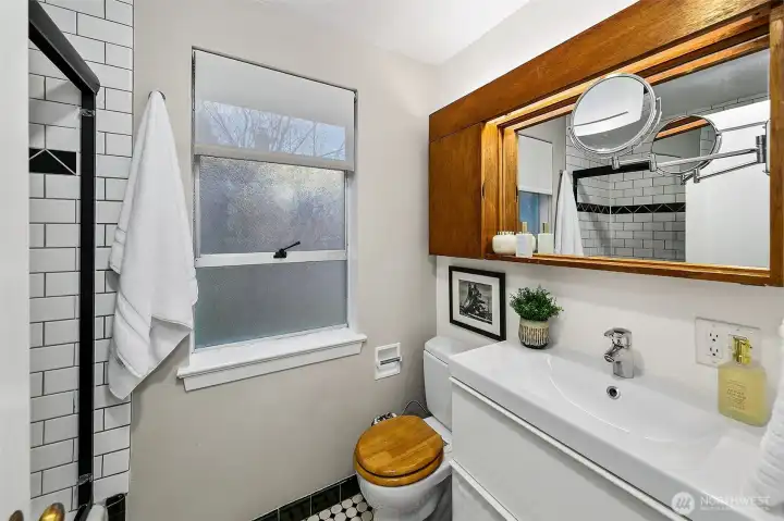 The second floor shared hallway bathroom.