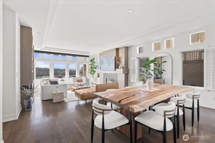 A sophisticated setting for intimate dinners or grand entertaining.