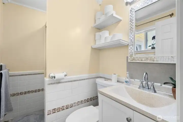 Primary 3/4 Bath