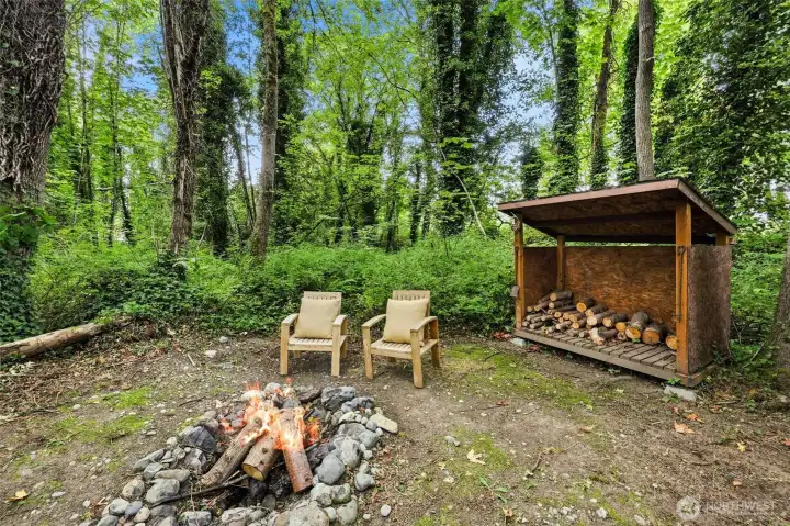 Enjoy days and nights fireside. Enjoy days and nights fireside.