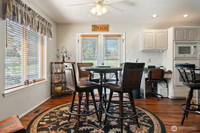 Breakfast Nook