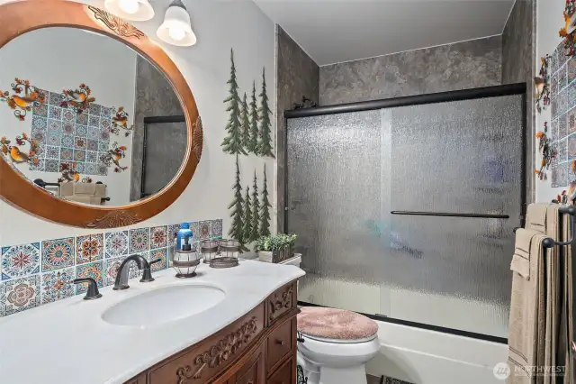 Full Guest Bathroom