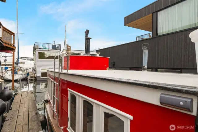 Roof Deck Holds Many July 4th Revelers