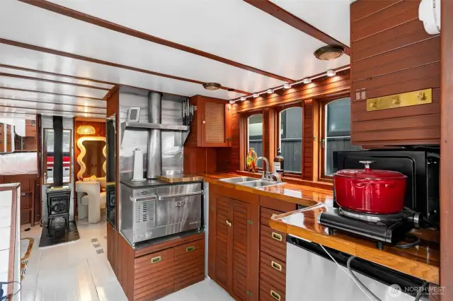 Light & Bright Kitchenette