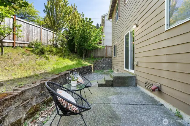 Ourdoor enjoyment. Bordered by a rock wall and cedar full fence.